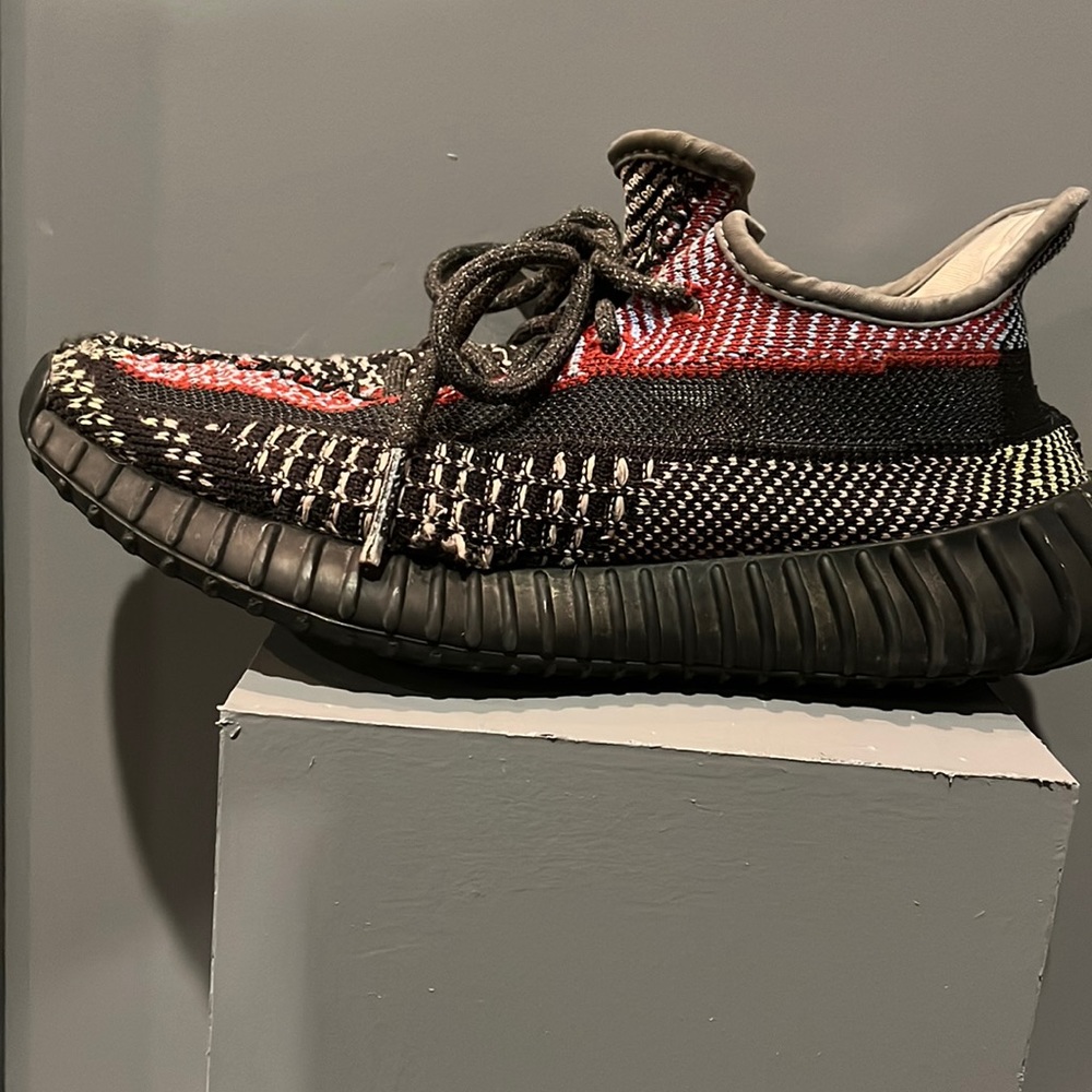 size 4.5 yeezy multi color